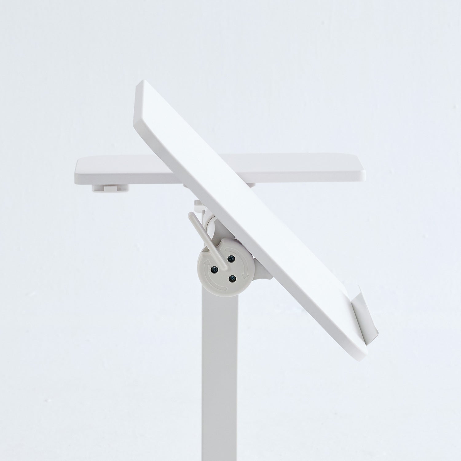 MUSSO AnyDesk D5 Flippable Mobile Standing Desk